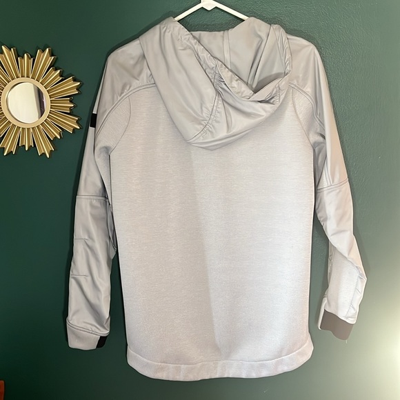 Under Armour Swacket - Picture 3 of 7